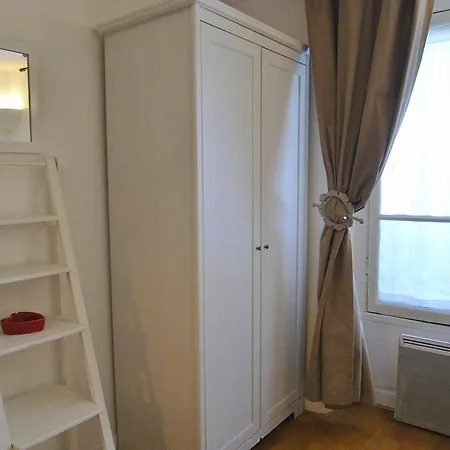 Apartment Beautiful In The City Center Paris
